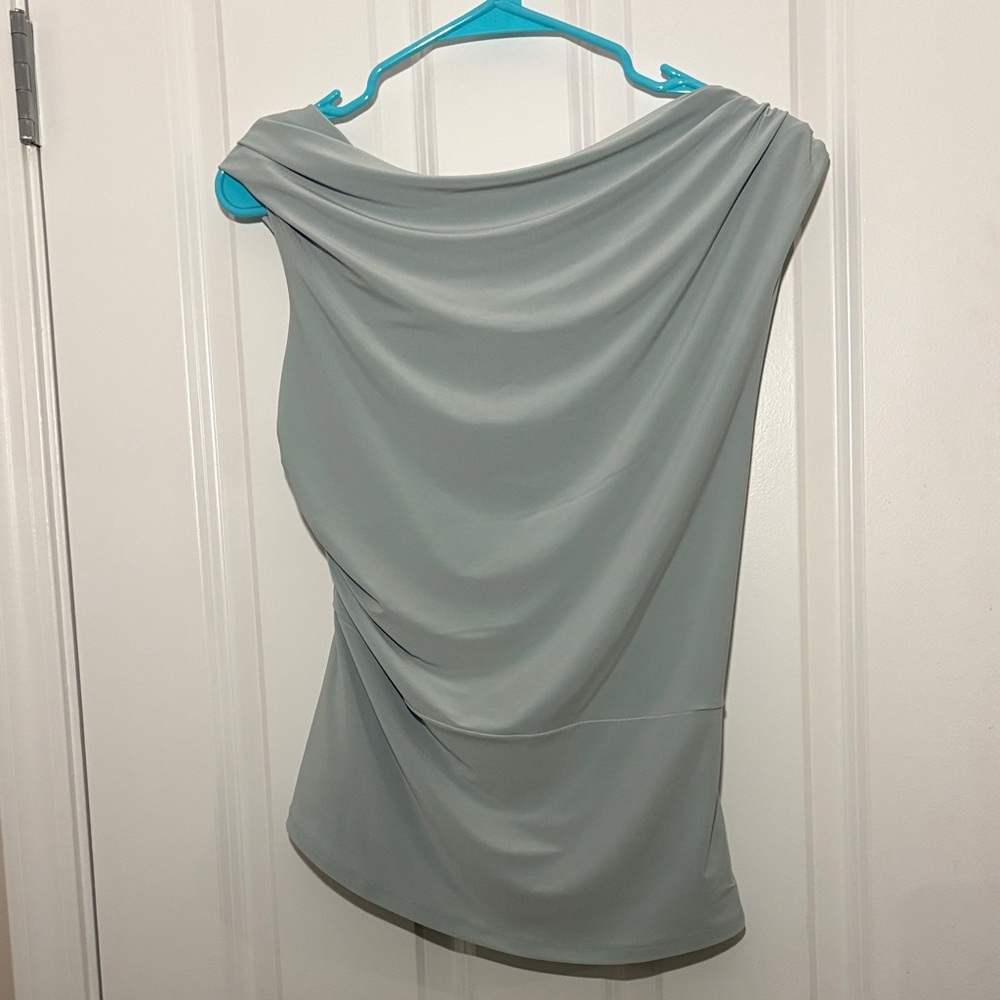Artizia Babaton Gallery Top